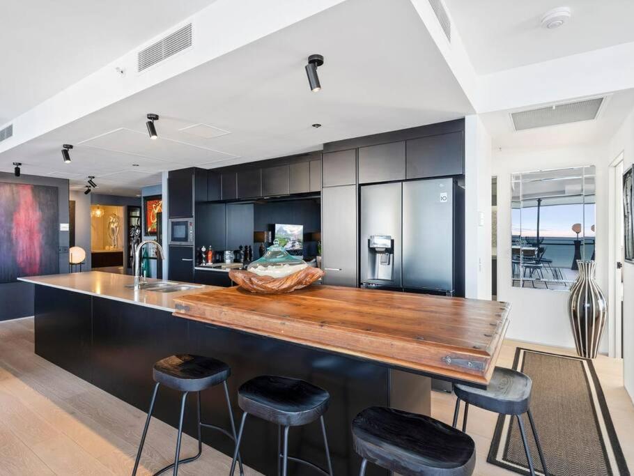 Exclusive Circle On Cavil Sub-Penthouse Luxury Apt - Hosted By Coastal Letting Gold Coast Exterior foto