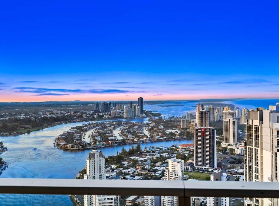 Exclusive Circle On Cavil Sub-Penthouse Luxury Apt - Hosted By Coastal Letting Gold Coast Exterior foto